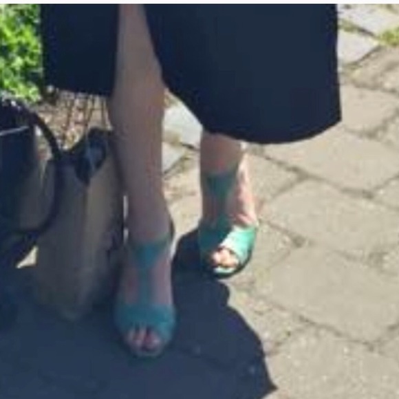 Mariano sea foam green sandal heels - Picture 5 of 6